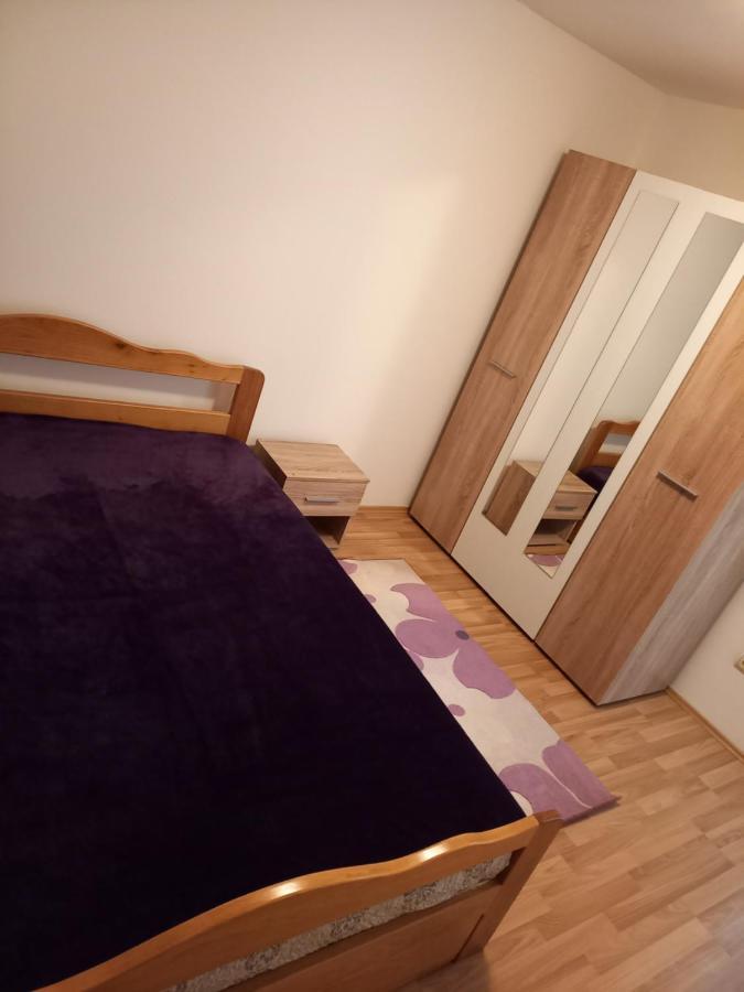 Apartman Giovanni อารันเยโลวัคส์ ภายนอก รูปภาพ